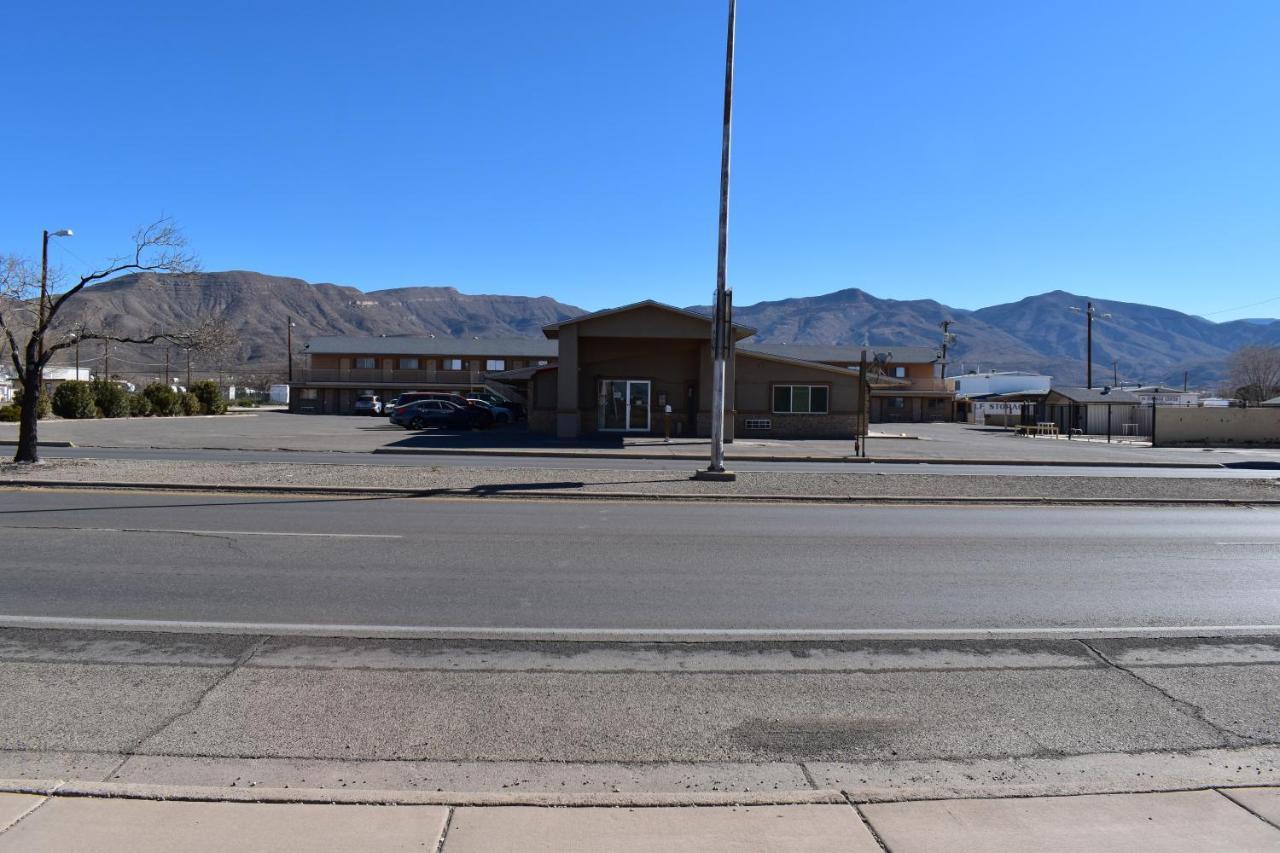 Satellite Inn Alamogordo Exterior photo